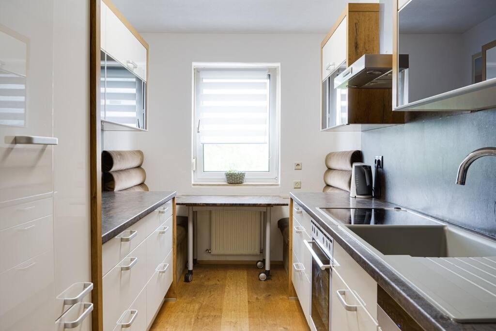 Apartment With Comfy Balcony *